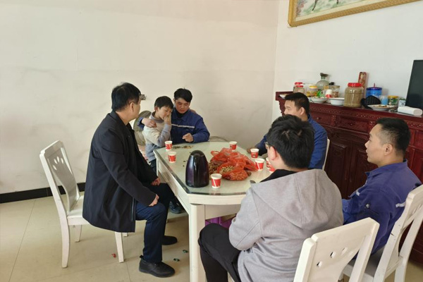 歲寒情更濃，慰問暖人心——弋陽環(huán)保春節(jié)走訪慰問困難職工
