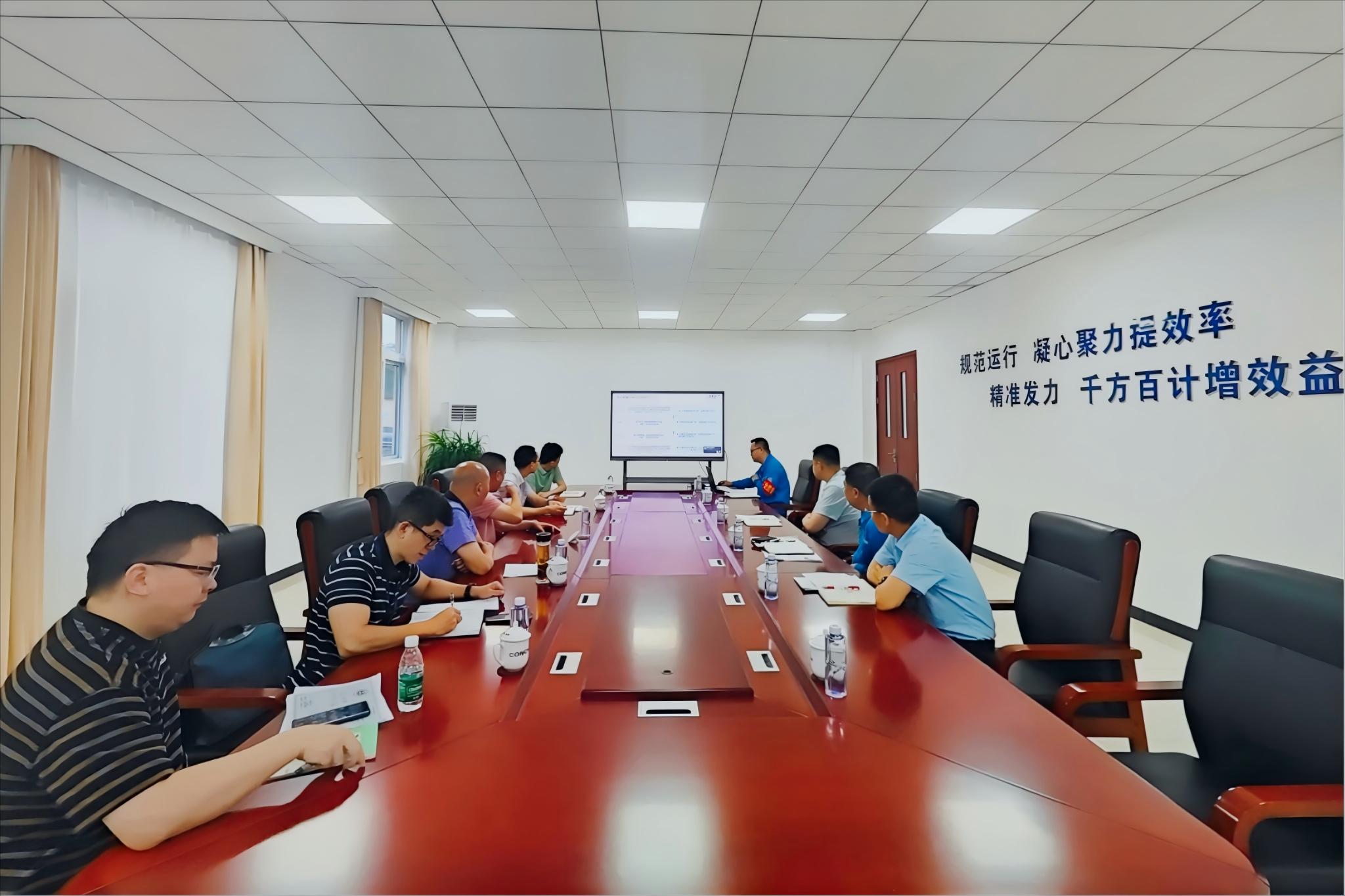 清遠市生態環境局三級調研員蘇立強一行到清遠海螺環保調研指導