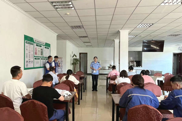 寧海馨源泰海螺環(huán)保聯(lián)合公安部門開展反詐宣傳活動